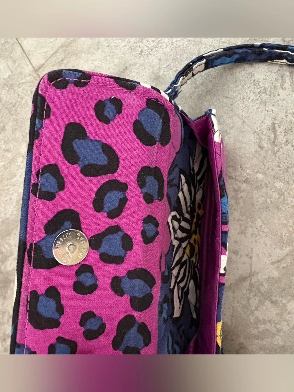 Vera Bradley wristlet wallet retired 
